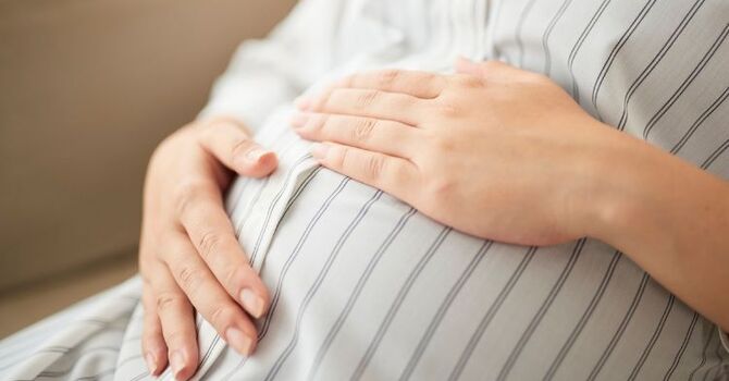 How to Relieve Pregnancy Back Pain Naturally